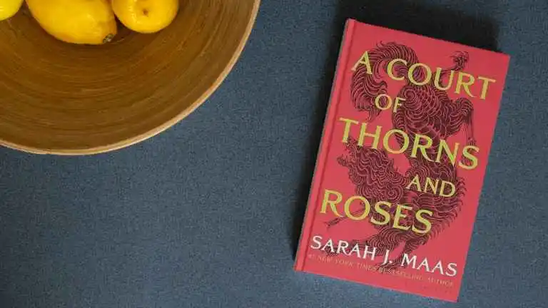 A Court of Thorns and Roses - Book Review